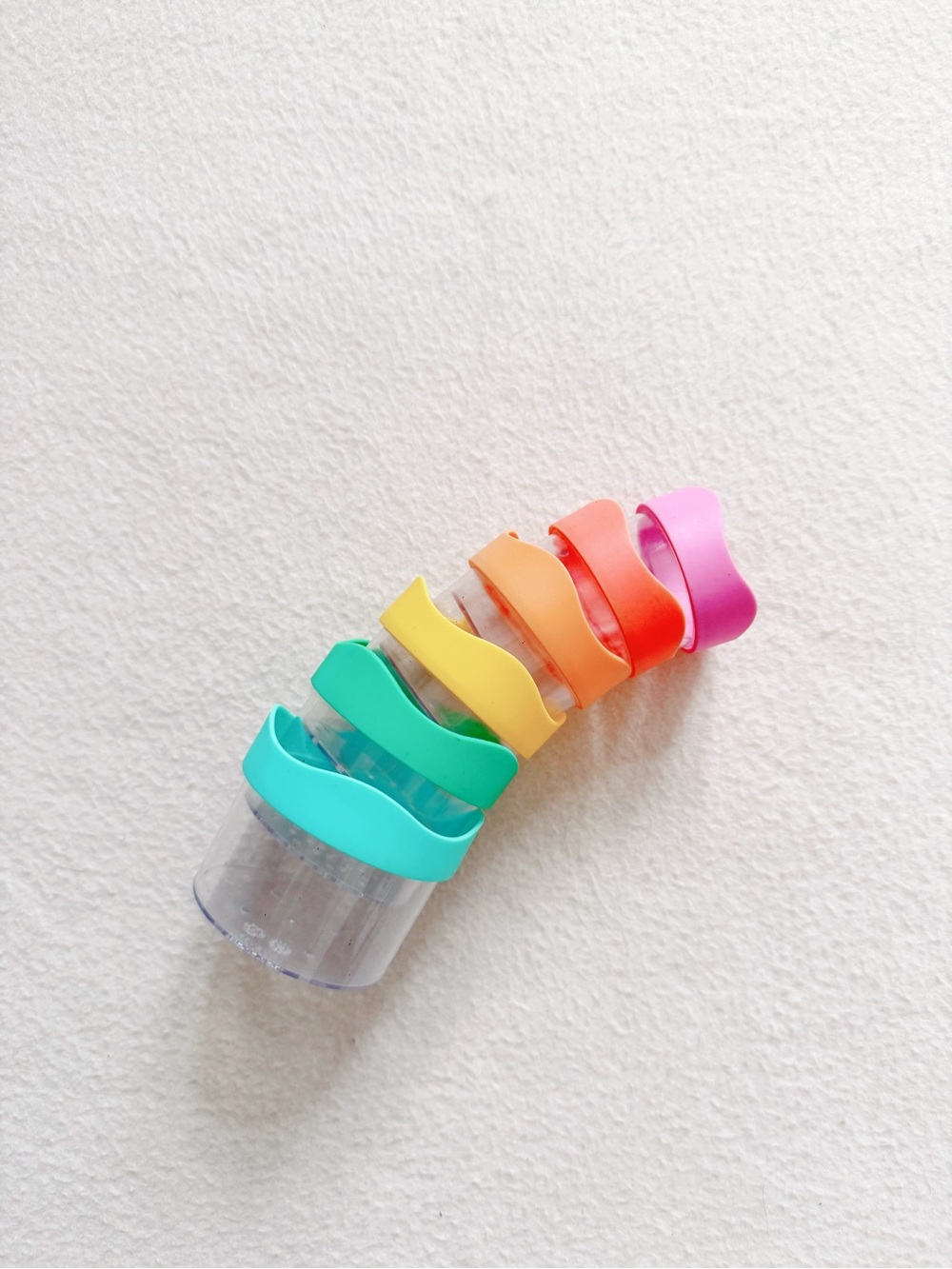 Lovevery Rainbow Nesting Stacking Drip Cups Sensory Toddler Toy Set Sand Water